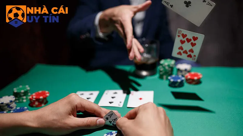 Quan sát kỹ lưỡng và phân tích về các đối thủ